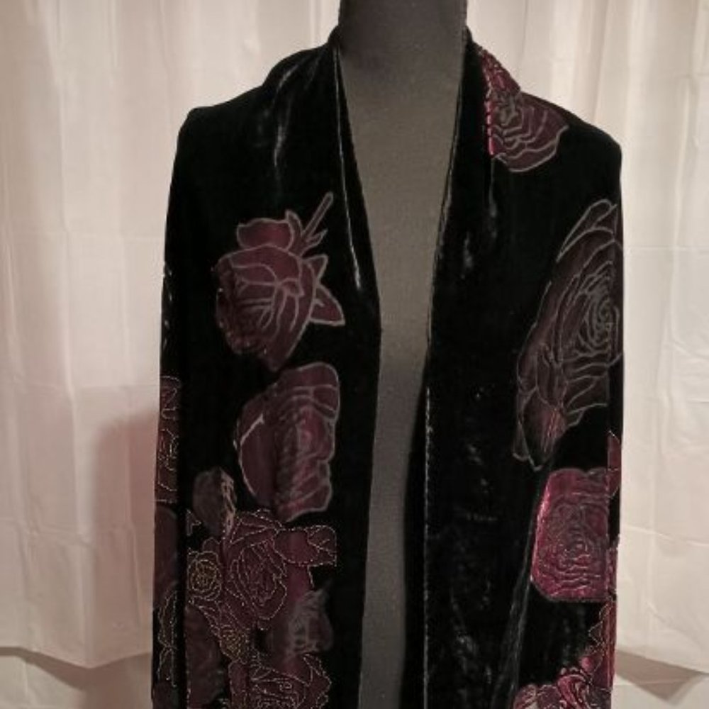 SUMMER CLEARANCE BLACK VELVET ROSE SHAWL WRAP FOR WEDDINGS & SPECIAL EVENTS